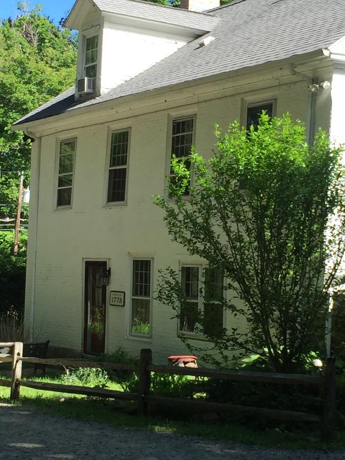 Innkeeper'S Place B&B Stafford Εξωτερικό φωτογραφία