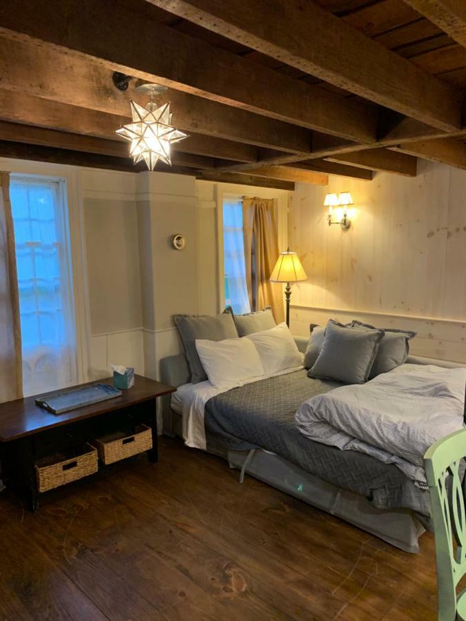 Innkeeper'S Place B&B Stafford Εξωτερικό φωτογραφία
